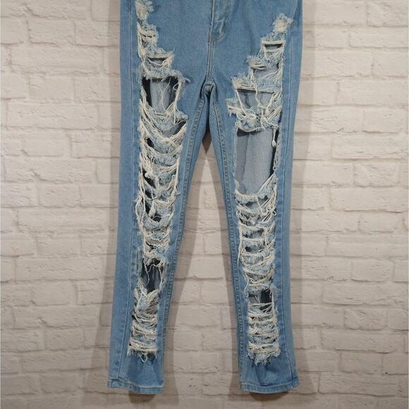 A Vibrant MIU Light Wash High Rise Waist Distressed Ripped Blue Denim Jeans 7 27 - Picture 3 of 10